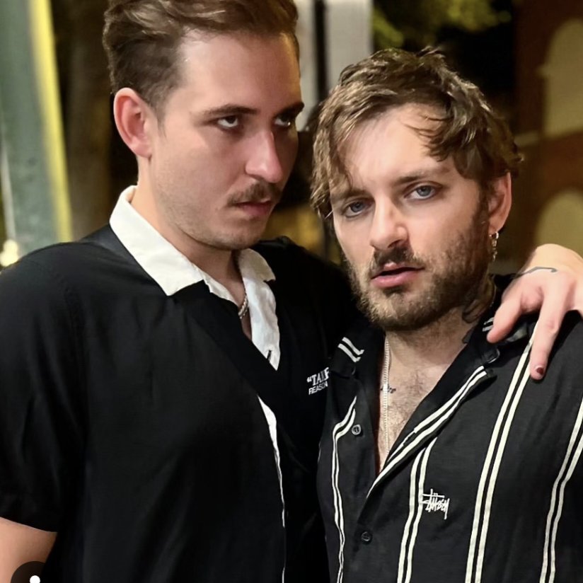CAUSE TONIGHT WILL BE THE NIGHT THAT I WILL FALL FOR YOU ✊️✊️