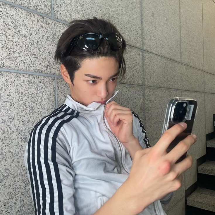 나 봐주는 건 너 뿐이야