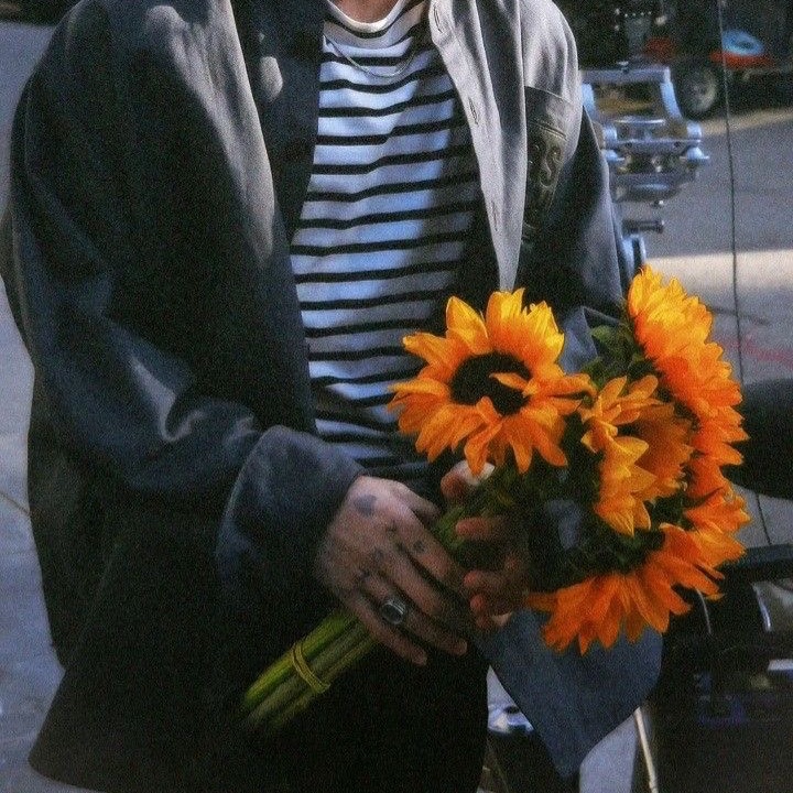 Flowers… for you? 🌻💐