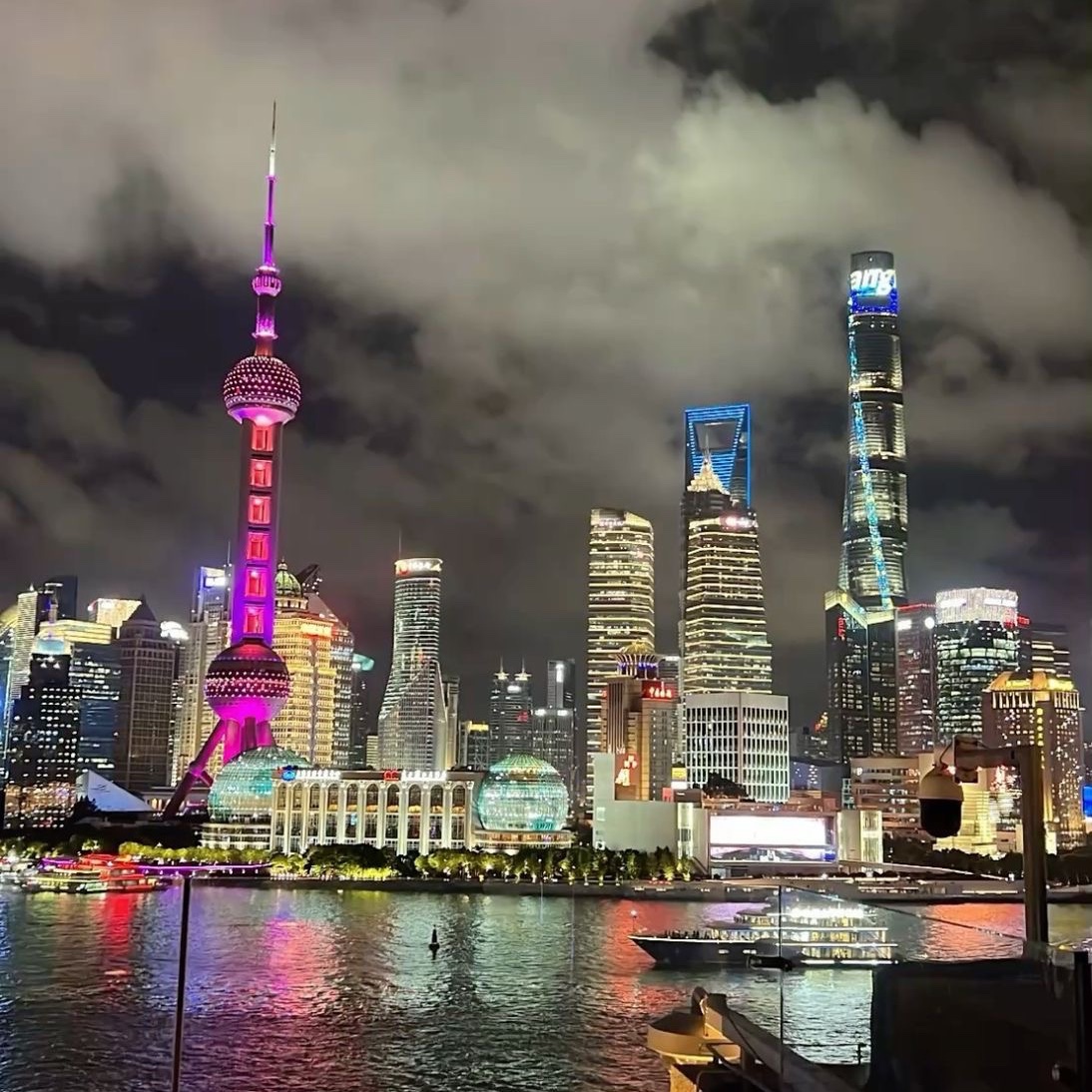 the only thing missing is u right by my side #shanghai